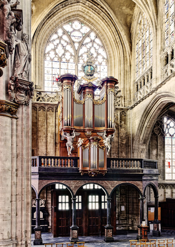 notredame_15_21_rr_korr_gallery